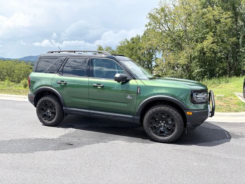 Used 2025 Ford Bronco Sport Outer Banks w/ Sasquatch Outer Banks Package AWD/4WD image 7