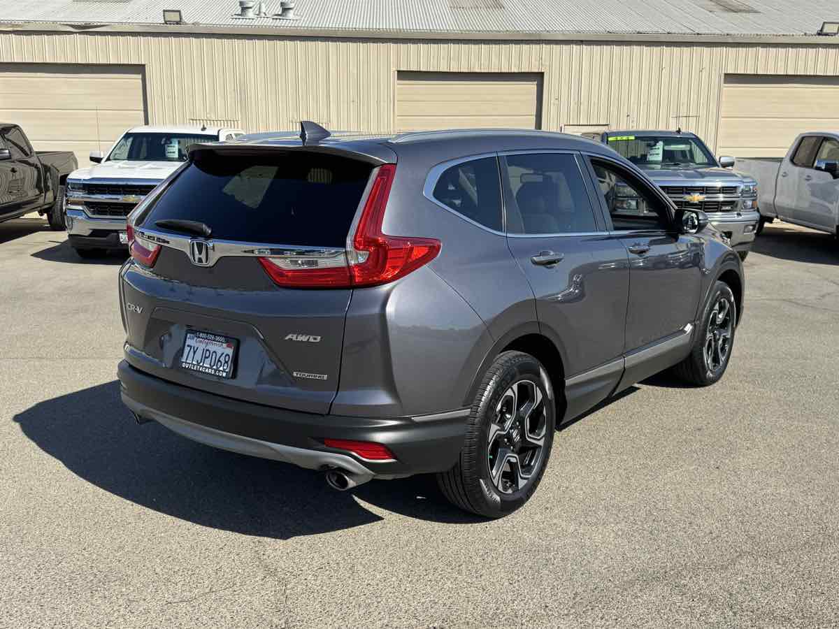 Used 2017 Honda CR-V Touring image 10
