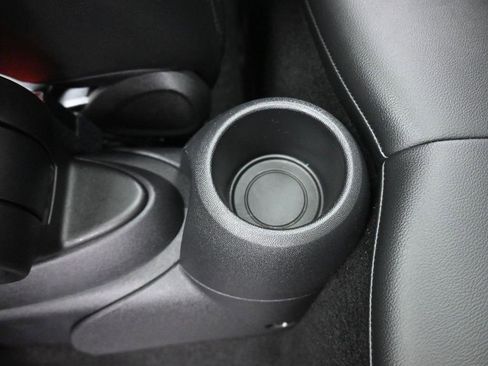 Used 2022 MINI Cooper S image 32