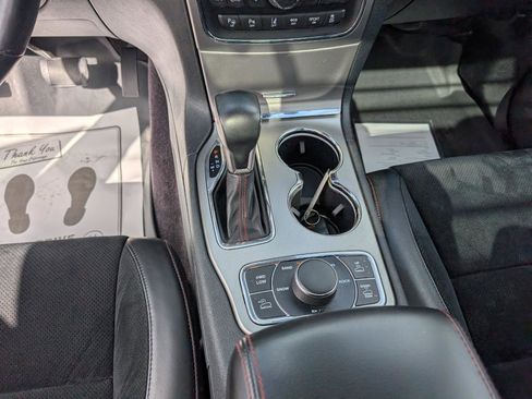 Used 2017 Jeep Grand Cherokee Trailhawk w/ Trailhawk Luxury Group image 12