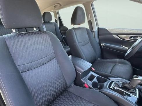 Used 2018 Nissan Rogue S AWD/4WD image 20