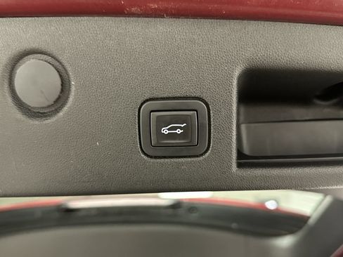 Used 2019 Chevrolet Equinox LT w/ LT True North Edition AWD/4WD image 27