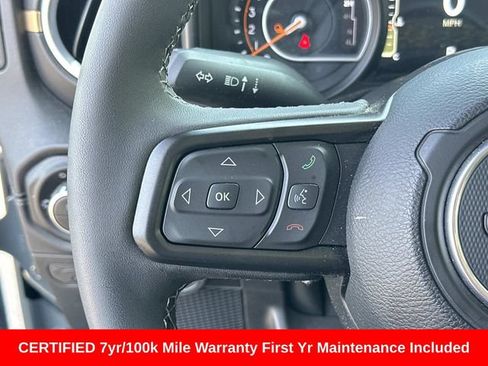Certified 2025 Jeep Gladiator Mojave AWD/4WD image 25
