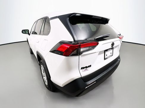 Used 2025 Toyota RAV4 LE image 8