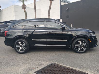 Used 2023 Kia Sorento S w/ Panoramic Sunroof Package