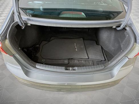 Used 2018 Hyundai Elantra Limited w/ Limited Ultimate Package 02 FWD image 30