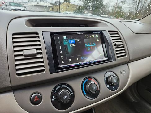 Used 2004 Toyota Camry XLE image 16