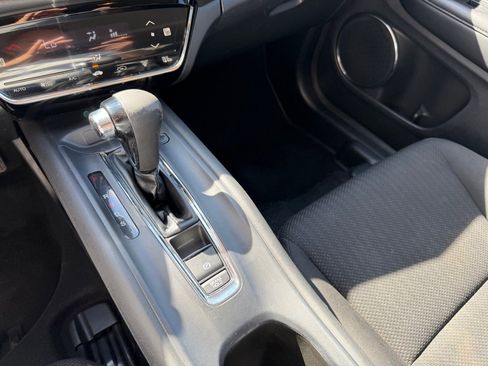 Used 2018 Honda HR-V EX image 15