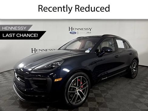 Used 2023 Porsche Macan S AWD/4WD image 1