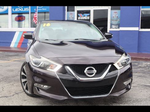 Used 2016 Nissan Maxima SR FWD image 3
