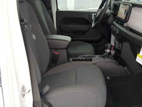 Used 2026 Jeep Wrangler Sport image 27