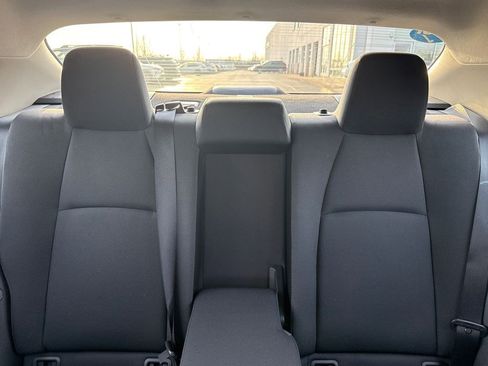 Used 2022 Toyota Corolla LE image 18