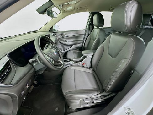 Used 2025 Buick Encore GX Preferred image 13