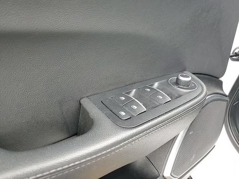 Used 2023 Alfa Romeo Giulia Ti AWD/4WD image 15