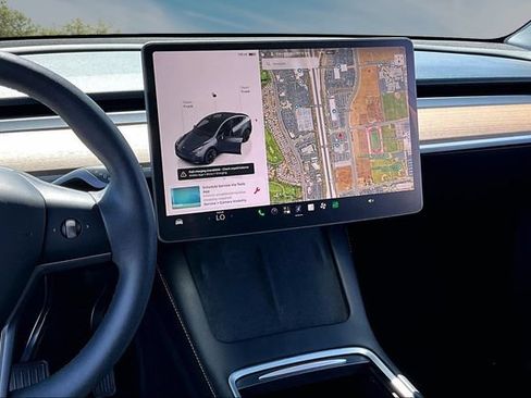 Used 2023 Tesla Model Y 2WD image 9