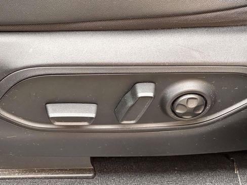 Certified 2023 Jeep Grand Cherokee Altitude image 14