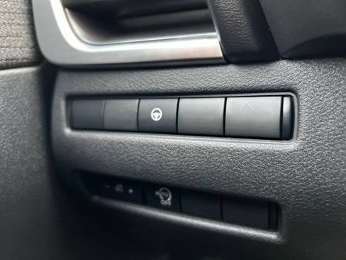 Used 2023 Nissan Rogue SV FWD image 18