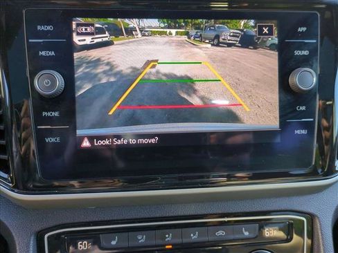 Used 2022 Volkswagen Atlas Cross Sport SE image 14