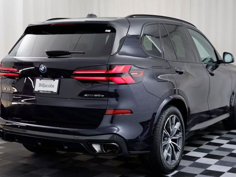 New 2026 BMW X5 xDrive50e w/ M Sport Package AWD/4WD image 17