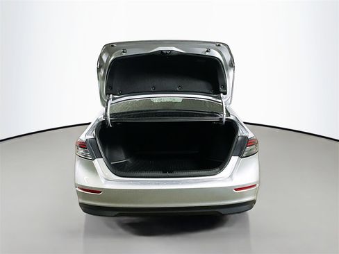 Used 2023 Honda Accord EX image 31