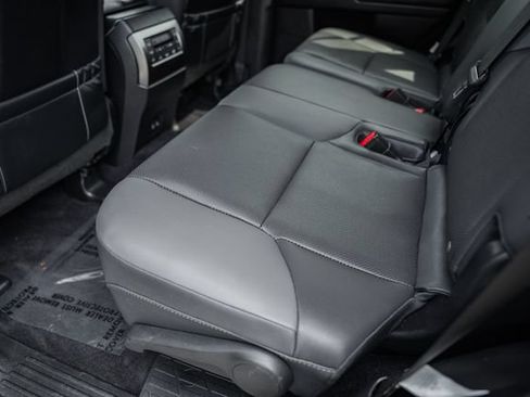 Used 2022 Lexus GX 460 w/ Black Line Special Edition AWD/4WD image 29