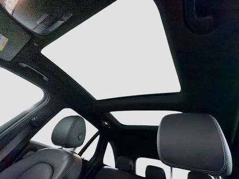 Certified 2022 Mercedes-Benz GLC 300 image 15