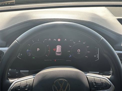 Used 2021 Volkswagen Atlas SEL Premium image 27