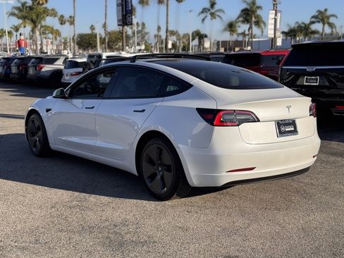 Used 2023 Tesla Model 3 Standard Range image 10