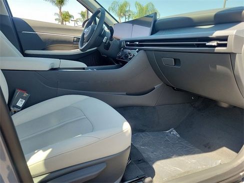 New 2025 Hyundai Sonata SEL image 17