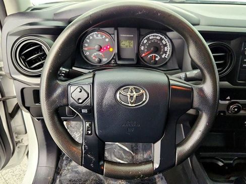 Used 2017 Toyota Tacoma SR image 13