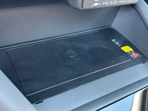 Certified 2025 Subaru Forester Premium image 37