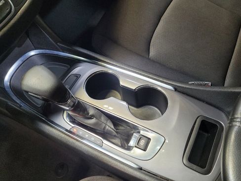 Used 2023 Chevrolet Malibu LT FWD image 26