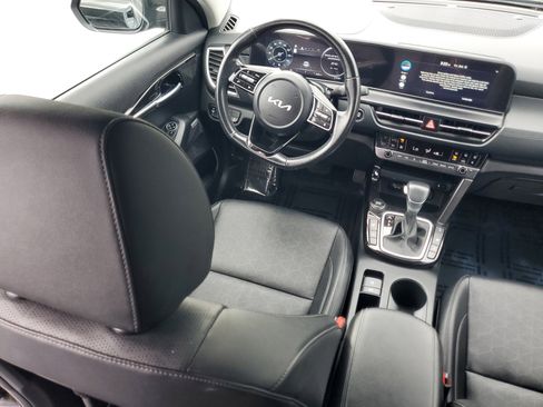 Used 2024 Kia Seltos SX image 16