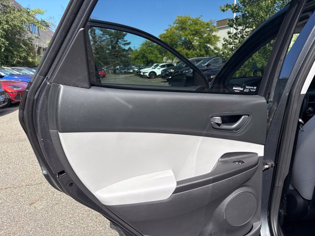 Used 2023 Hyundai Kona SEL AWD/4WD image 31