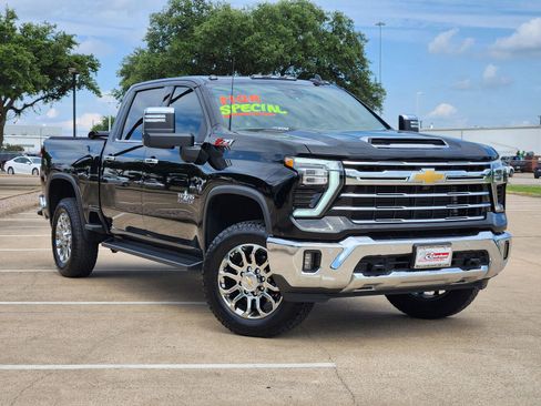 Used 2026 Chevrolet Silverado 2500 LTZ w/ LTZ Premium Texas Edition AWD/4WD image 1