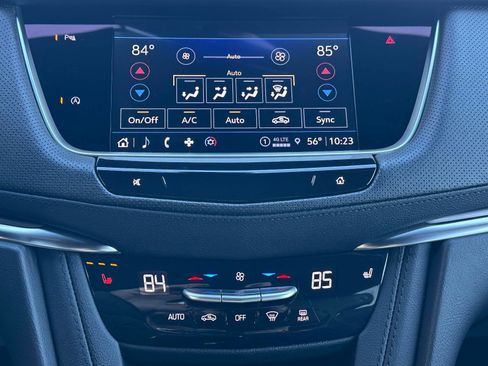 Certified 2025 Cadillac XT5 Luxury image 9