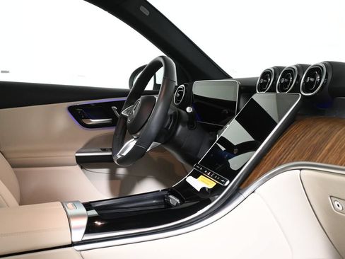Certified 2026 Mercedes-Benz GLC 300 4MATIC image 32