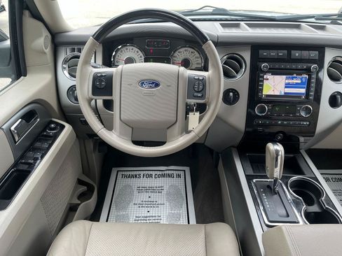 Used 2014 Ford Expedition Limited w/ Equipment Group 301A AWD/4WD image 17
