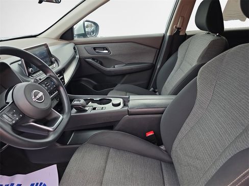 Used 2023 Nissan Rogue SV image 12