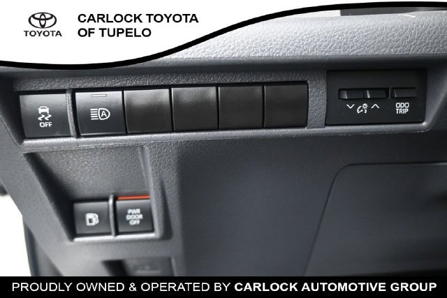 Used 2023 Toyota Sienna LE FWD image 22