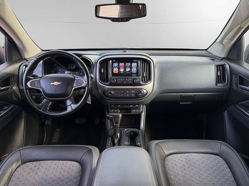 Used 2017 Chevrolet Colorado Z71 AWD/4WD image 10