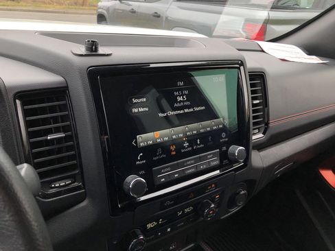 Used 2024 Nissan Frontier PRO-4X w/ Technology Package image 19