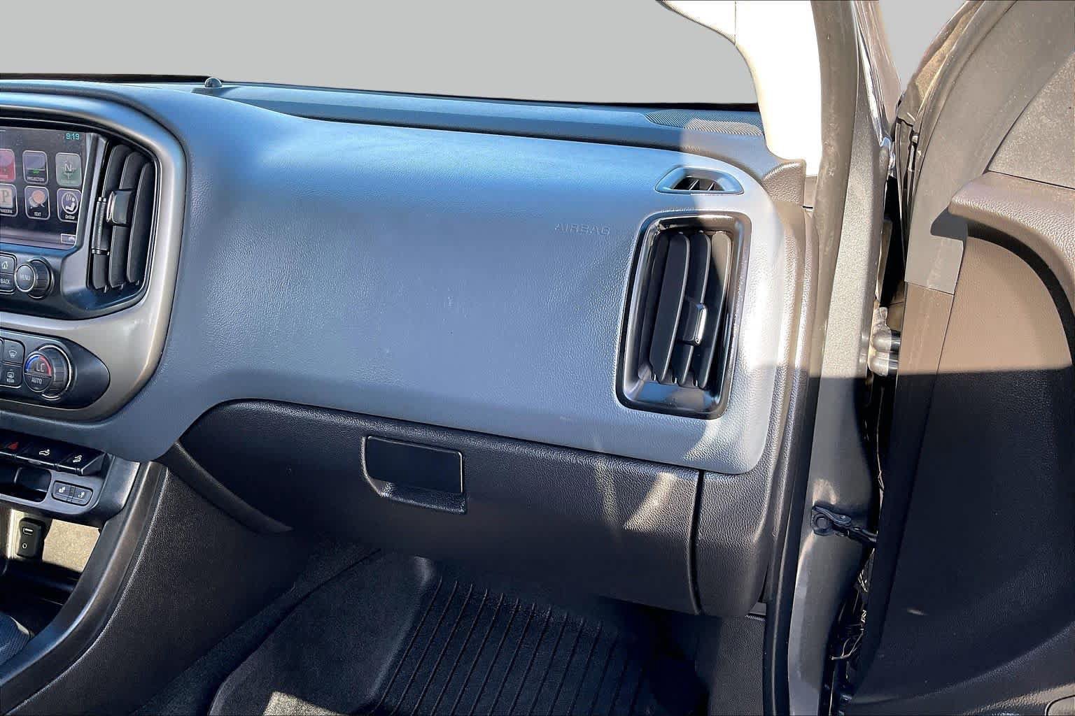 Used 2016 Chevrolet Colorado Z71 AWD/4WD image 19