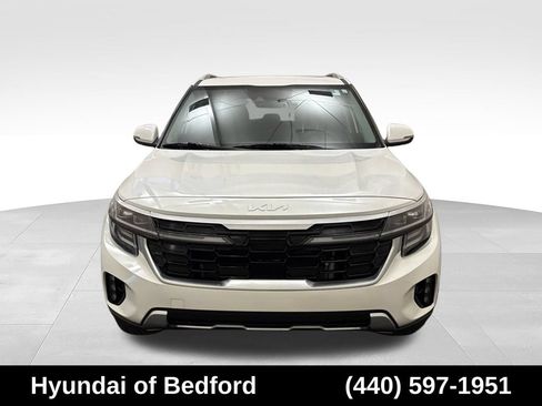 Used 2024 Kia Seltos SX w/ SX Sunroof Package AWD/4WD image 2