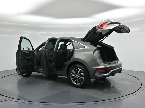 Used 2023 Audi Q5 2.0T Premium w/ Convenience Package image 38