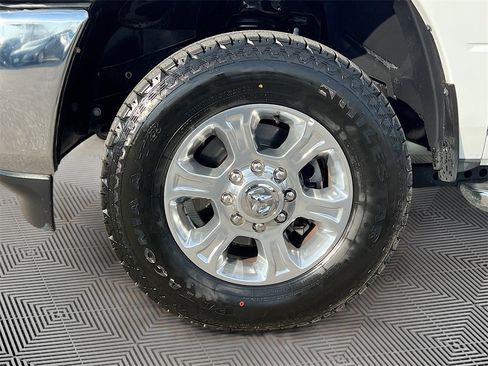 Used 2023 RAM 3500 Big Horn w/ Level 1 Equipment Group image 28