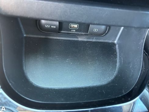 Used 2022 Kia Seltos S FWD image 25