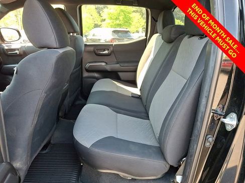 Certified 2023 Toyota Tacoma TRD Off-Road AWD/4WD image 13