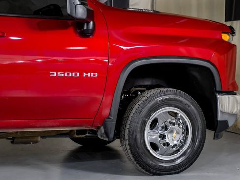 Used 2024 Chevrolet Silverado 3500 LT w/ Convenience Package image 7