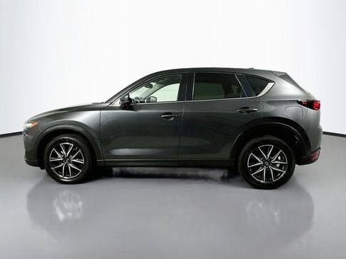 Used 2018 MAZDA CX-5 Touring w/ Preferred Equipment Package FWD image 4